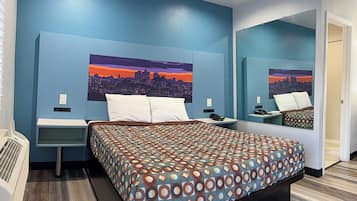 Room, 1 Queen Bed | Free WiFi