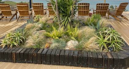 3-bedroom villa in charming Çeşme with cool AC breeze