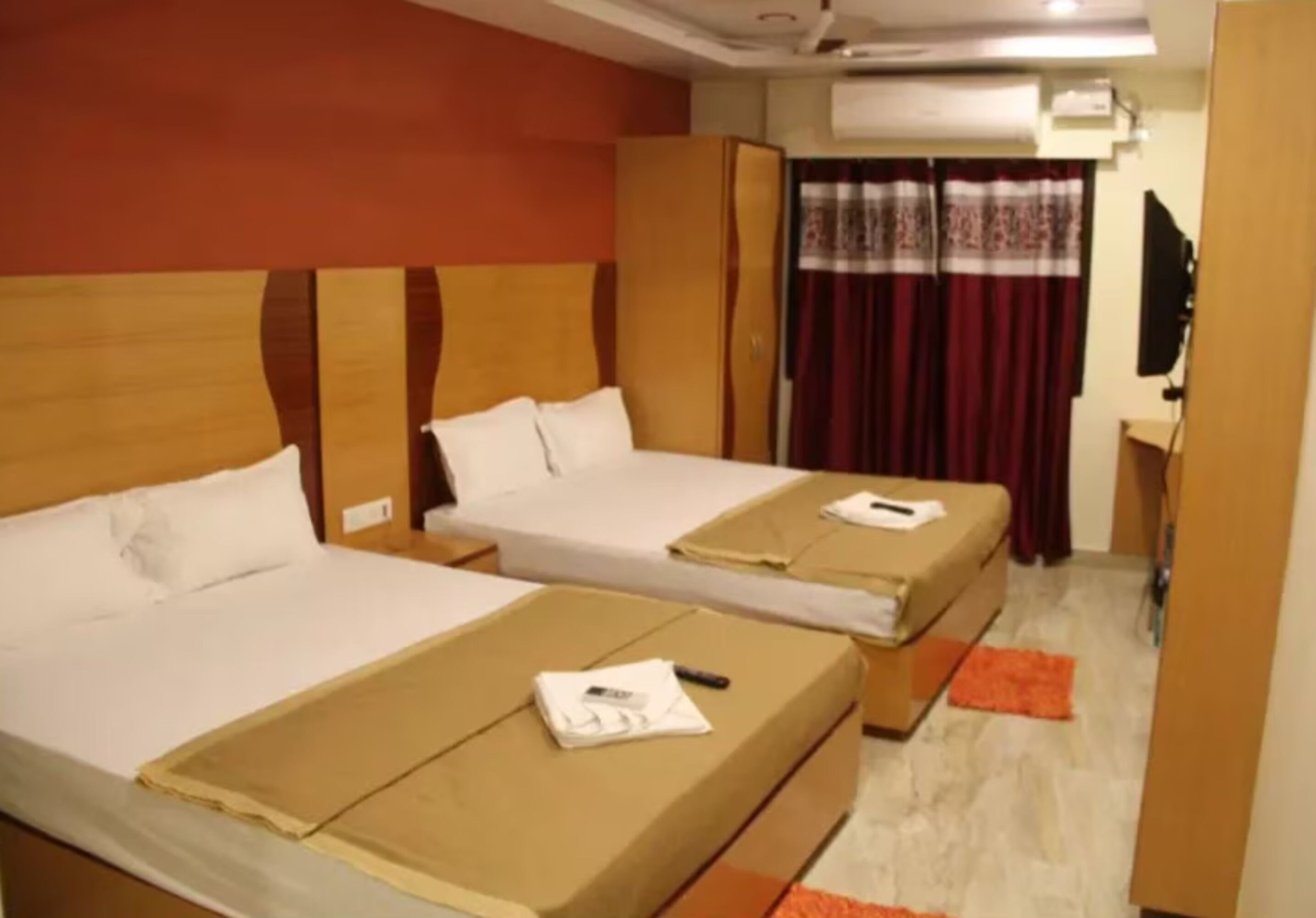 Family Room, City View | Individually decorated, individually furnished, desk, free WiFi