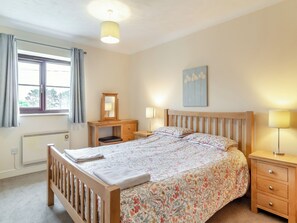 4 bedrooms, free WiFi - 4 bedroom accommodation in Sea Palling (Sea Palling)