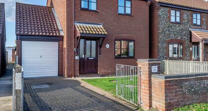 3 bedroom accommodation in Sea Palling