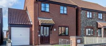 3 bedroom accommodation in Sea Palling