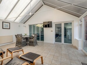 Dining - 4 bedroom accommodation in Sea Palling (Sea Palling)
