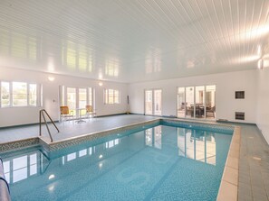 Pool - 4 bedroom accommodation in Sea Palling (Sea Palling)