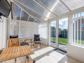 Interior - 3 bedroom accommodation in Bacton (Bacton)