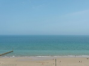 Beach - 3 bedroom accommodation in Overstrand, Cromer (Overstrand, Cromer)