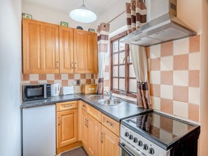 Private kitchen - Thompsons Arms Cottages No2 (Flaxton, near York)
