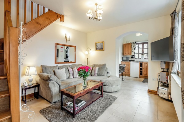 Living room | Cottage No.1 - Thompson Arms Cottages, Flaxton, near York