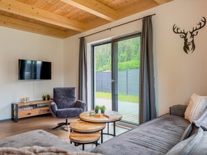 TV - Chalet near Nassfeld ski area and Weissensee (Hermagor-Pressegger See)