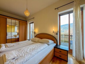 2 bedrooms, Internet - Cosy flat near the ski slope (Tröpolach)