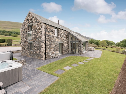 4 bedroom accommodation in Threlkeld, near Keswick