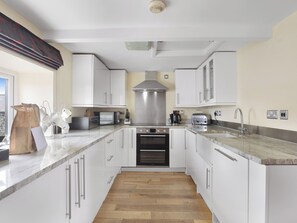 Private kitchen - 2 bedroom accommodation in Bamburgh (Bamburgh)