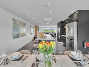 Dining - 4 bedroom accommodation in Dukesfield (Dukesfield)