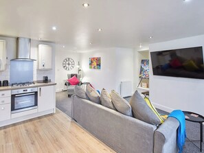 Living area - 1 bedroom accommodation in Newcastle Upon Tyne (Newcastle Upon Tyne)