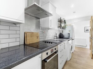 Private kitchen - 2 bedroom accommodation in Newcastle Upon Tyne (Newcastle Upon Tyne)