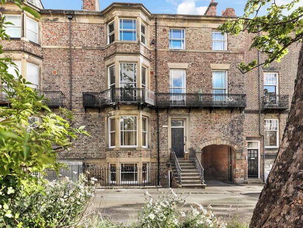 Exterior - 2 bedroom accommodation in Newcastle Upon Tyne (Newcastle Upon Tyne)