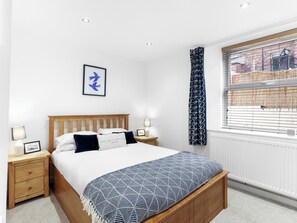 Room - 2 bedroom accommodation in Newcastle Upon Tyne (Newcastle Upon Tyne)