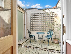 Outdoor dining - 2 bedroom accommodation in Alnwick (Alnwick)