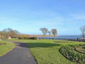 Property grounds - 4 bedroom accommodation in Primrose Valley, near Filey (Primrose Valley, near Filey)