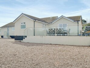 Exterior - 3 bedroom accommodation in Benllech (Benllech)