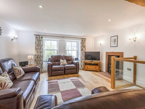 TV - 3 bedroom accommodation in Keswick (Keswick)