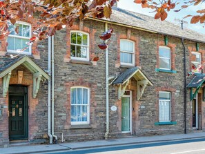 Exterior - 3 bedroom accommodation in Keswick (Keswick)