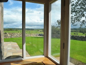 Interior - Traditional detached Lakeland cottage. (Hesket Newmarket)