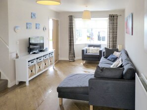 TV - 3 bedroom accommodation in Beadnell (Beadnell)