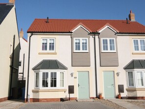 Exterior - 3 bedroom accommodation in Beadnell (Beadnell)