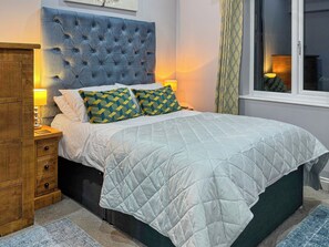 2 bedrooms, free WiFi - 2 bedroom accommodation in Froggatt near Bakewell (Froggatt near Bakewell)
