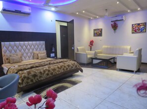 Deluxe Double Room, City View