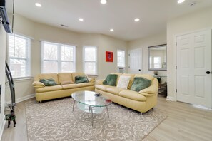 TV, fireplace - Modern Updates & Great Location! Detroit Duplex (Detroit)