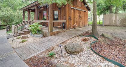 Private Hot Tub & Dock! Lakefront Log Cabin Oasis