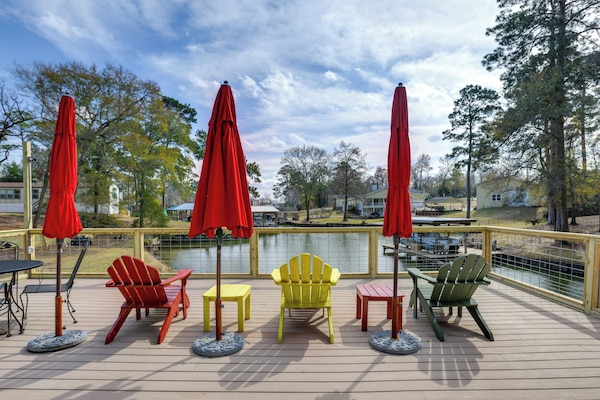 Onalaska Vacation Rental | 3BR | 2.5BA | Steps Required | 1,670 Sq Ft