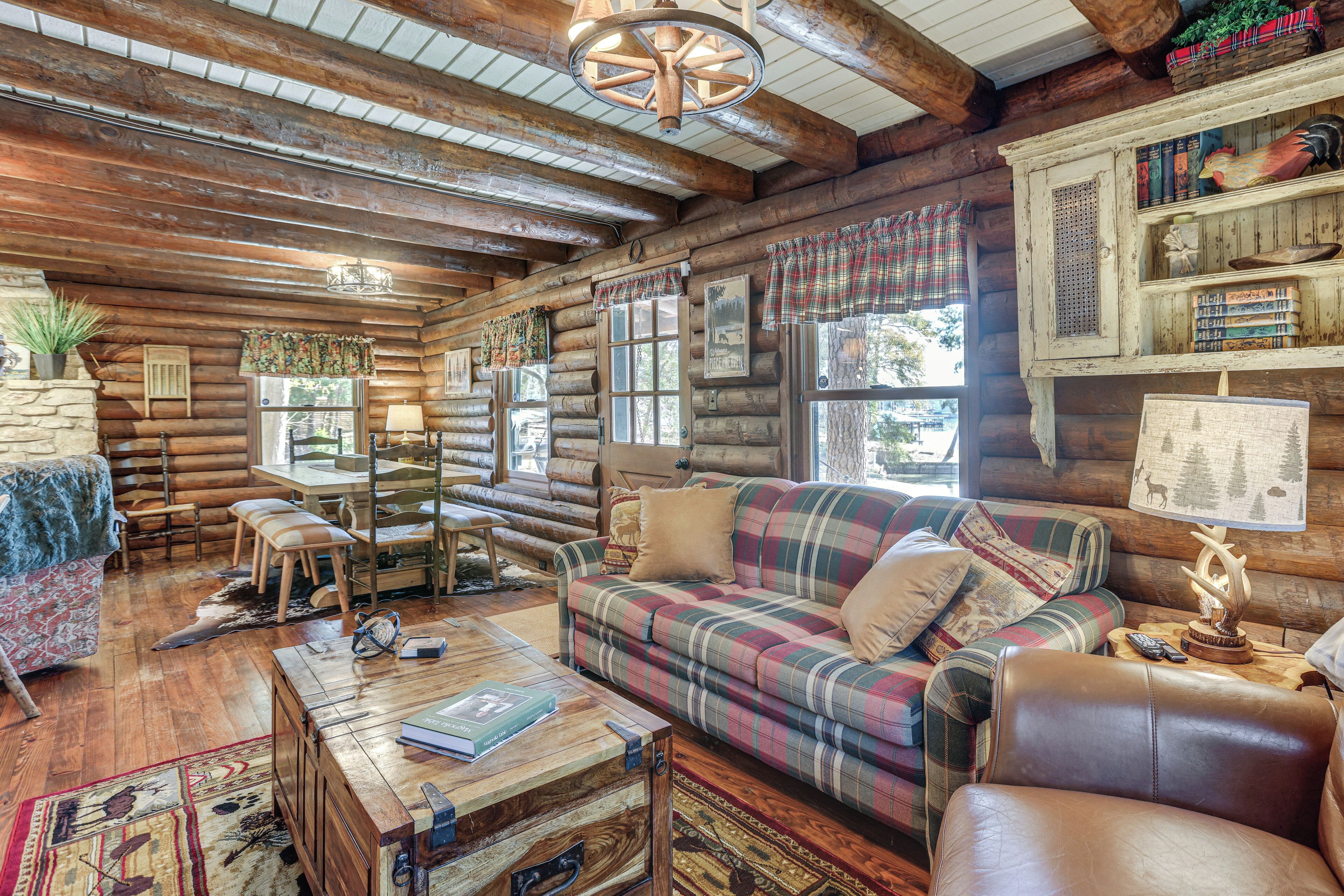 TV, DVD player, table tennis, books