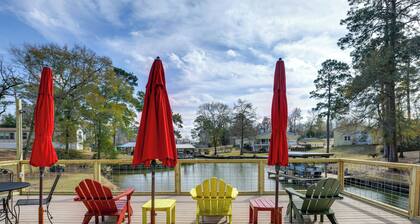 Private Hot Tub & Dock! Lakefront Log Cabin Oasis