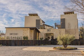 Front of property - Hotel Santolivo by Lumina (Parras de la Fuente)