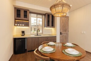 Apartment, 1 Bedroom, Balcony | Private kitchen | Mini-fridge, stovetop, coffee/tea maker, cookware/dishes/utensils - Hotel Santolivo by Lumina (Parras de la Fuente)