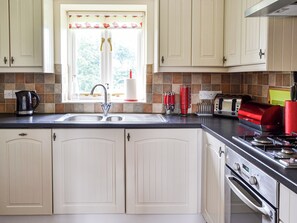 Dishwasher - 3 bedroom accommodation in West Runton (West Runton)