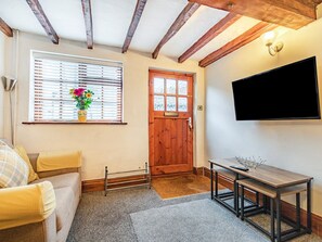 Living area - 2 bedroom accommodation in Darley Abbey, near Derby (Darley Abbey, near Derby)
