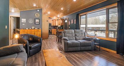 Northwoods Escape: Lakeside Retreat w/ Deck