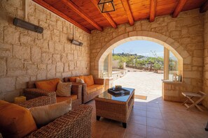 Interior - Villa Pi - Villa with a pool and splendid sea views (Vámos)