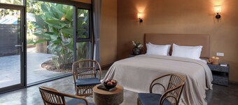 Peacock Valley Hot Spring VILLA Resort