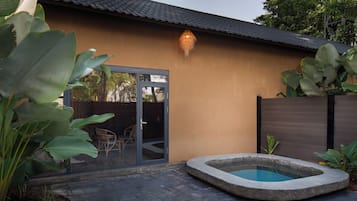 Luxury Single Room, Lanai | Terrace/patio