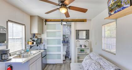 Quaint Couple's Retreat in Rural Overton