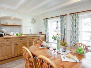 Dining - Tuckenhay, 3 Castle Cottage - FCM (Bow Creek, between Dartmouth and Totnes)