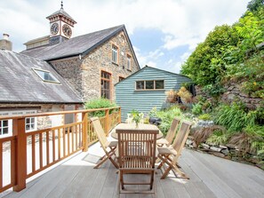 Outdoor dining - Tuckenhay, 1 Castle cottage - FCK (Bow Creek, between Dartmouth and Totnes)