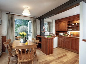 Dining - Tuckenhay, Waterwheel - FCT (Bow Creek, between Dartmouth and Totnes)