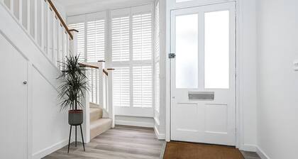 4 bedroom accommodation in Cromer