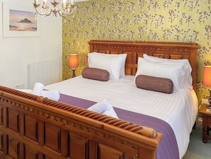 Free WiFi - Dune Cottage - UK48934 (Crowlas, near Penzance)